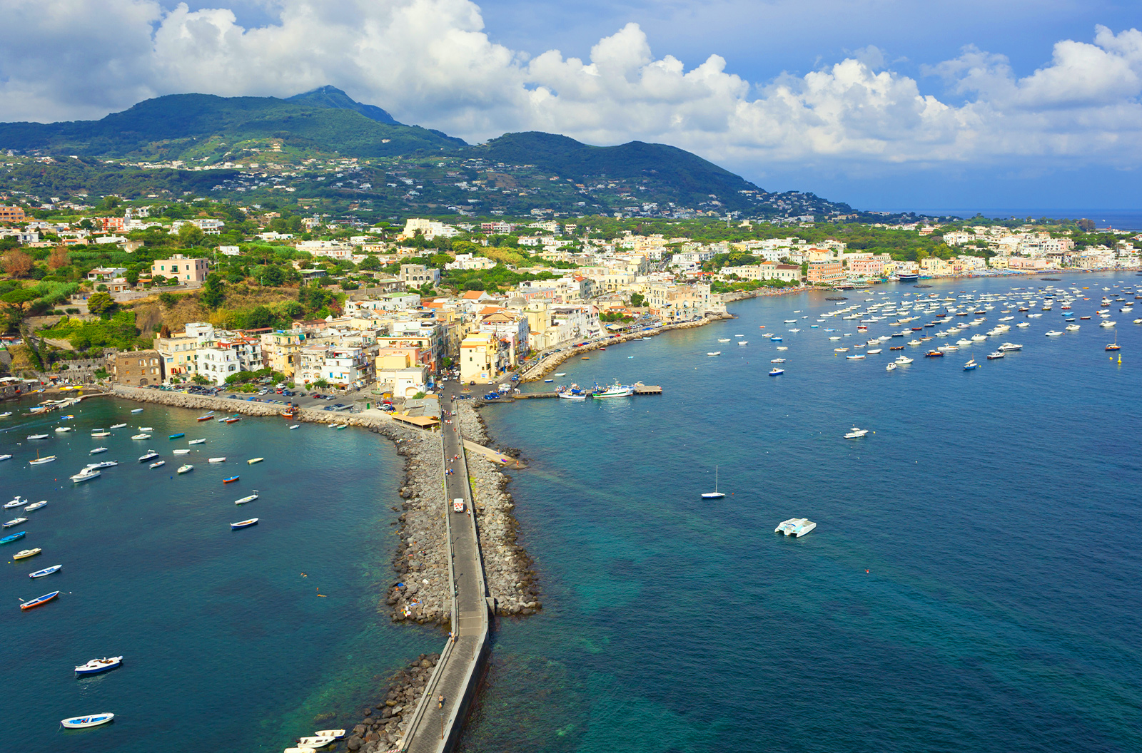 Adhara Princess 70 durante un tour privato verso Ischia